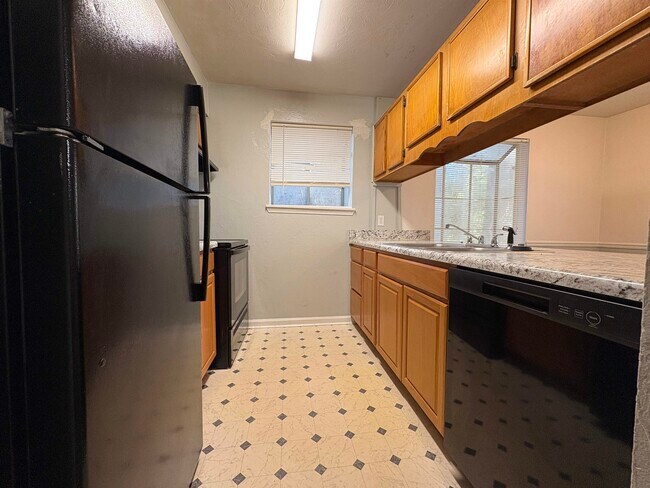 Foto del edificio - 1810 Sylvan Ct