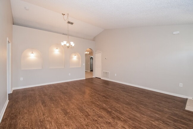 Building Photo - 12451 Glenn Hollow Dr