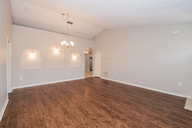 Foto del edificio - 12451 Glenn Hollow Dr