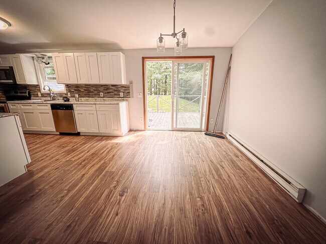 Building Photo - 7133 Susquehanna Dr