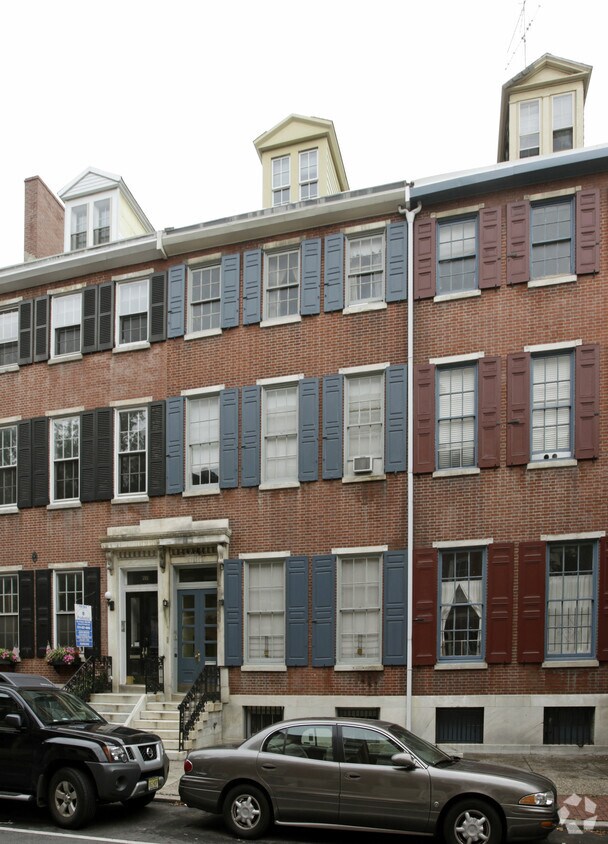 Primary Photo - 713 Pine St