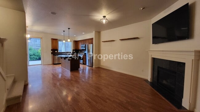 Building Photo - Modern Damascus Home with 2 Primary Suites!