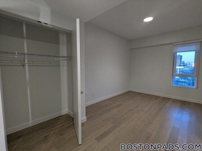 Foto del edificio - 55 Brighton Ave