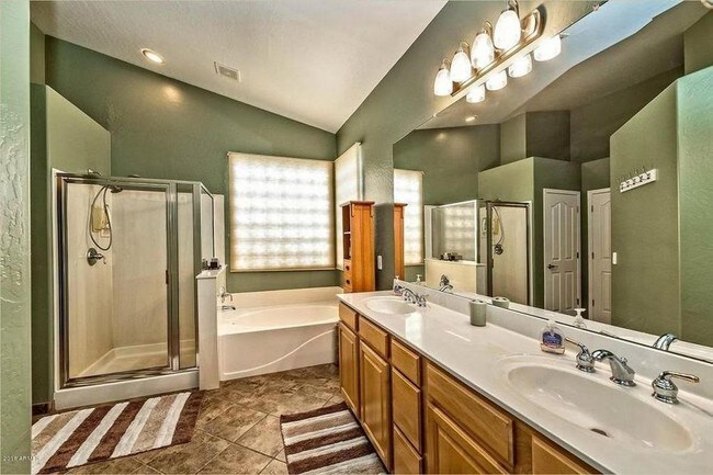 Building Photo - 6847 W El Cortez Pl