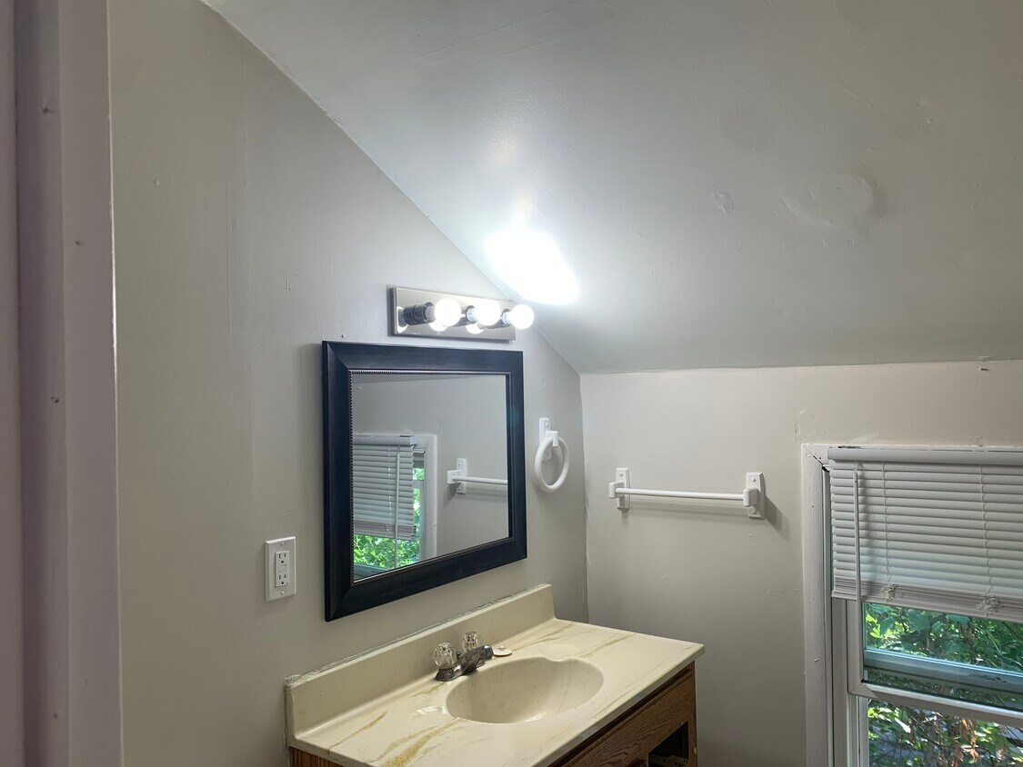 Foto principal - 606 W Montcalm St