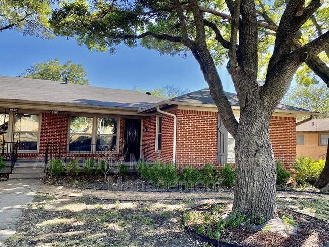 Photo - 9560 Mercer Drive House