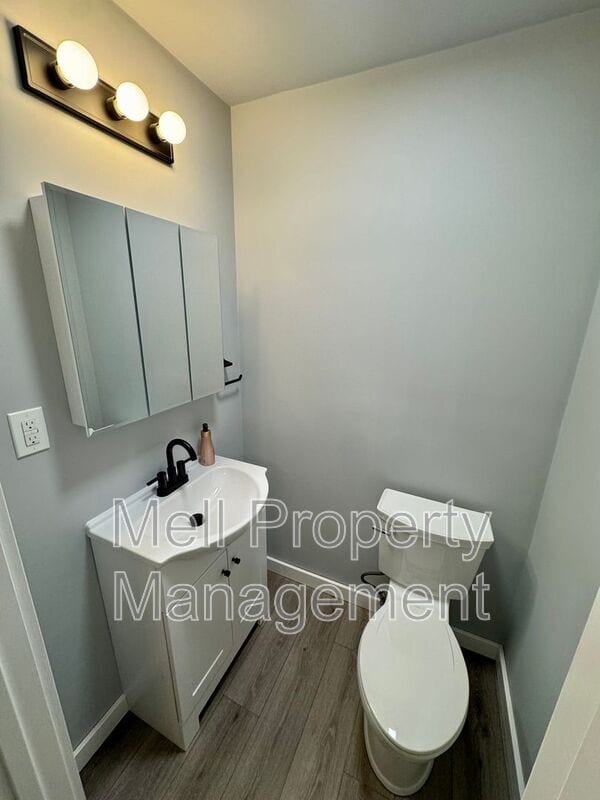 Foto del edificio - 1927 Stevens Street