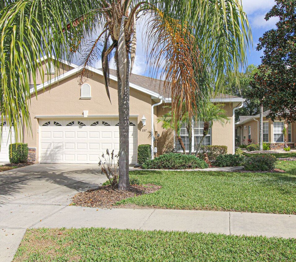Primary Photo - Available Now!! Villa style home located i...
