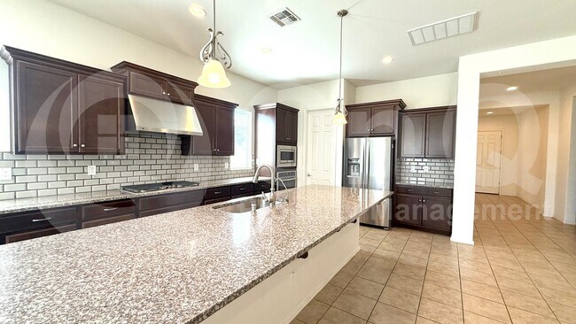 Foto del edificio - 4365 S Warwick St