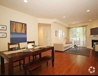 Foto principal - 11722 Ohio Ave
