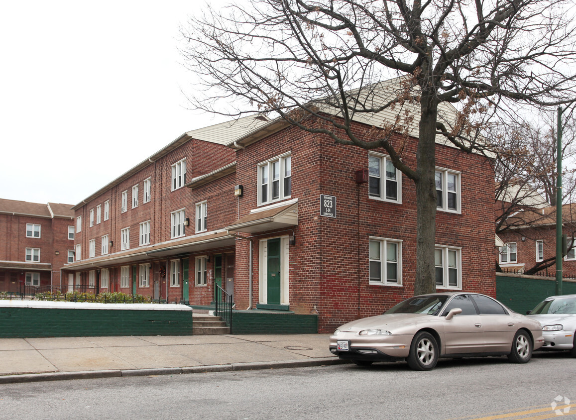 Primary Photo - Poe Homes