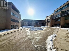 Building Photo - 2095 Roche Ct