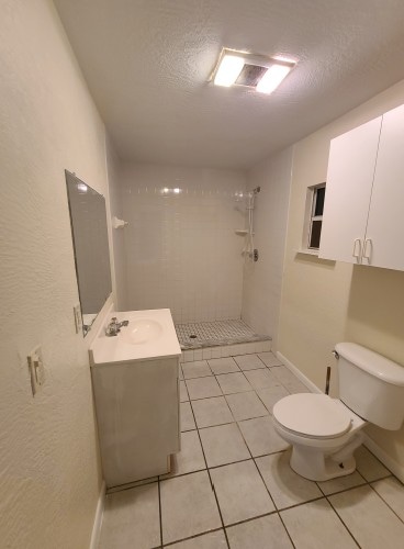 Building Photo - 1030 S Nova Rd