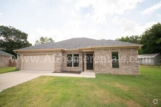 Building Photo - 11 John Ross Dr