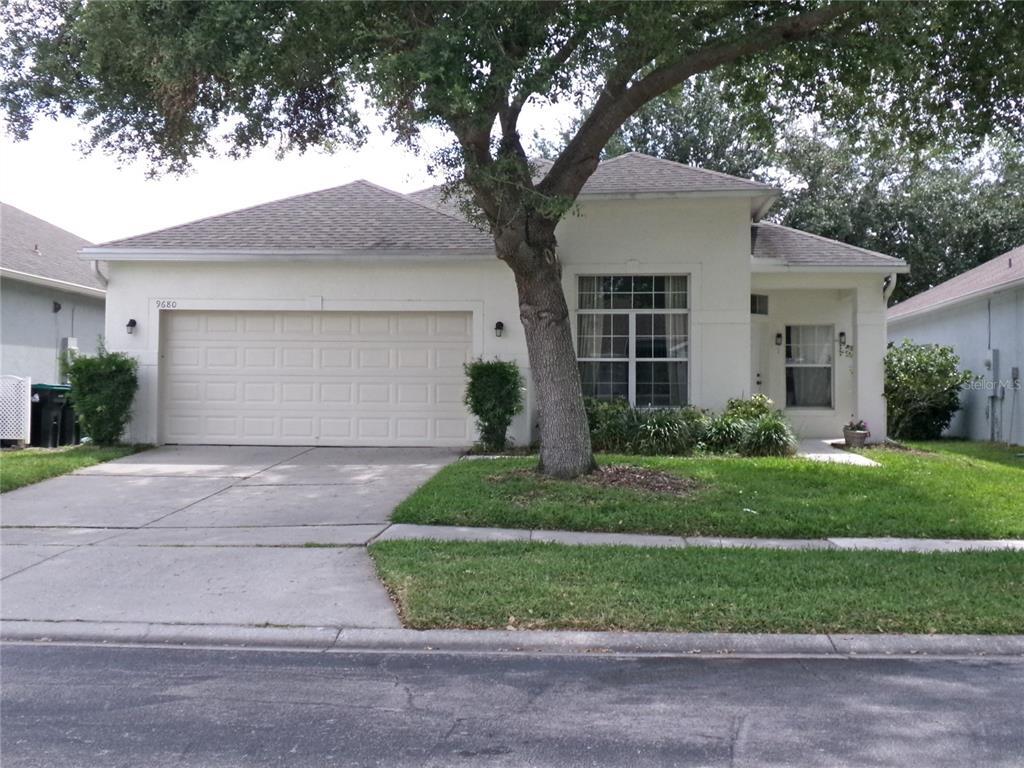 Foto principal - 9680 Myrtle Creek Ln