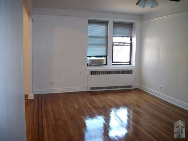Foto del edificio - 15501 90th Ave
