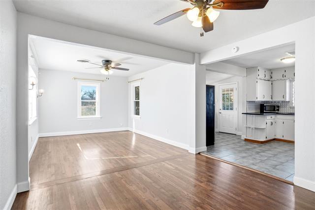 Foto del edificio - 5801 Posey Ln