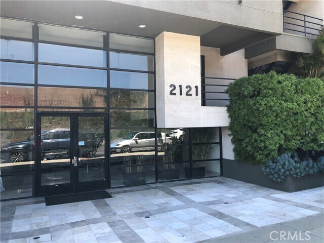Foto del edificio - 2121 Beloit Ave