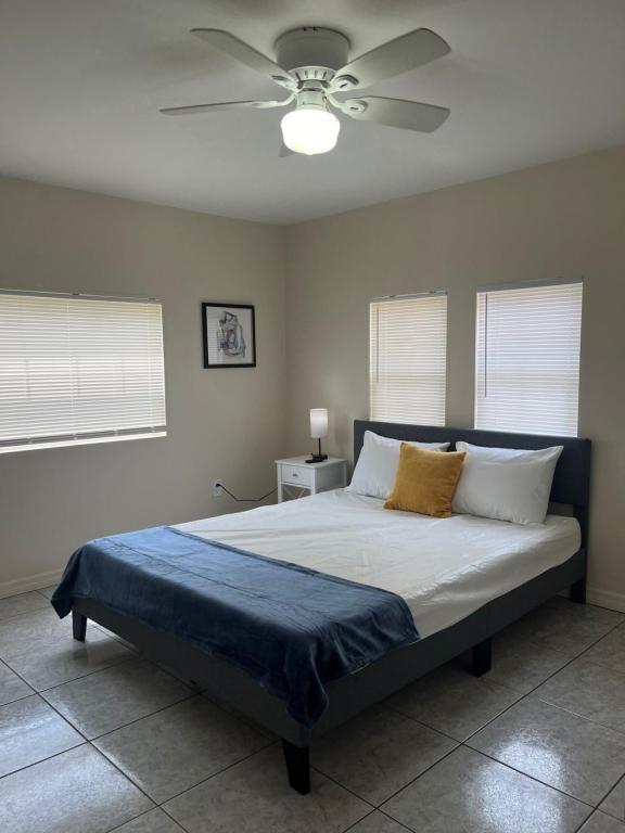 Foto principal - 875 S Lake Shore Way