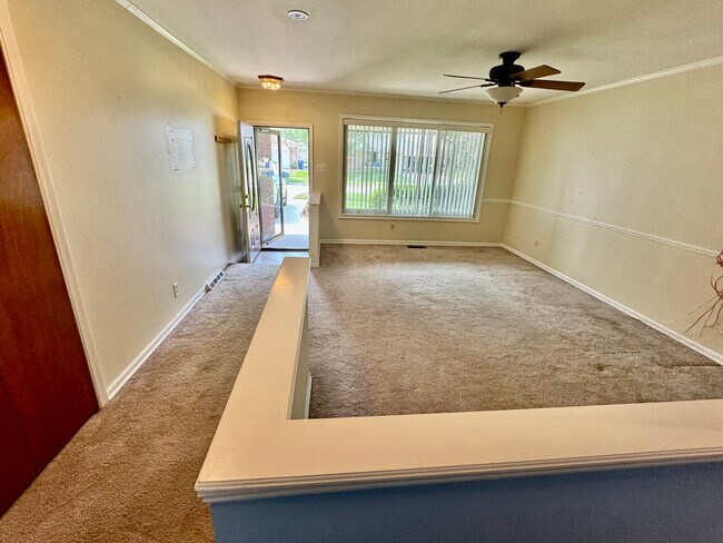 Building Photo - 13143 Irvington Dr