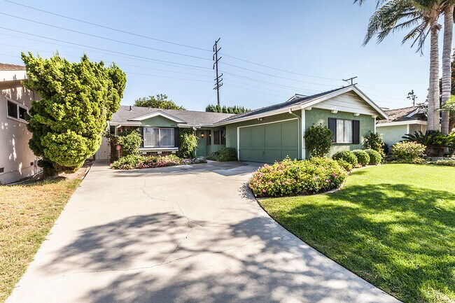 Foto del edificio - 3436 Lilly Ave