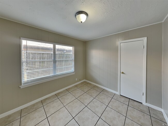 Foto del edificio - 3217 Darling Ave.