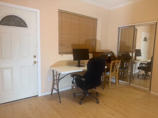 Building Photo - 1 Horst Ave