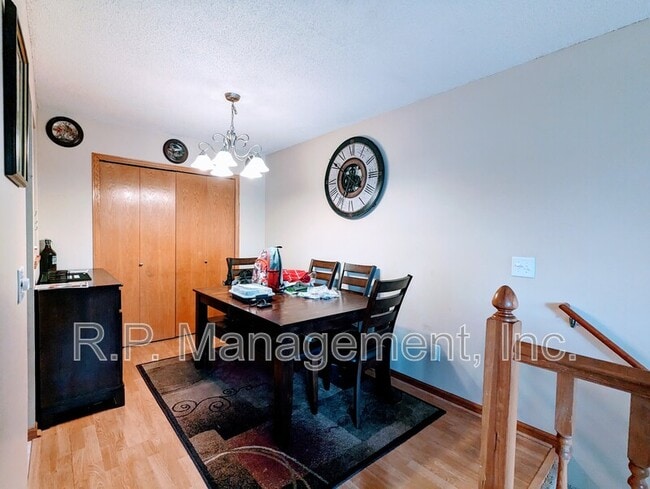 Building Photo - 14254 Estates Ave