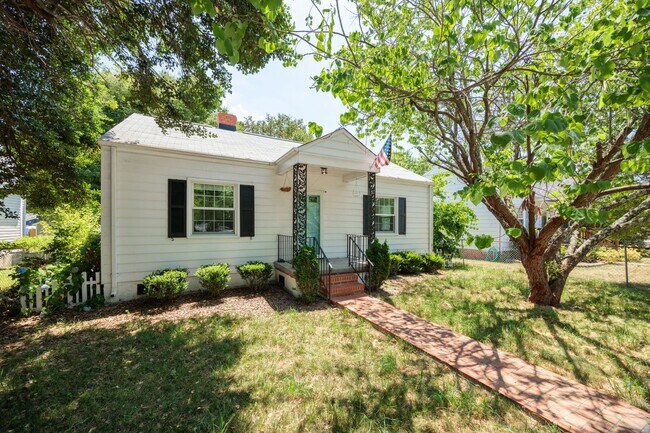 Foto del edificio - Quaint 2 Bedroom 1 Bath Home in Henrico!! ...