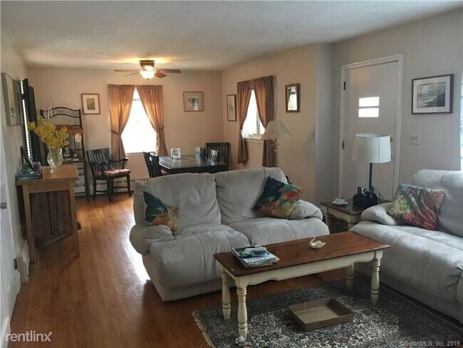 Building Photo - 3 br, 2 bath House - 343 West Road
