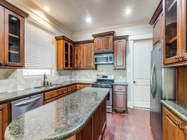 Foto del edificio - 1216 E 29th St
