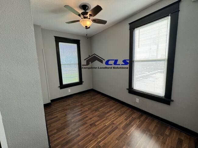 Foto del edificio - 19 N 14th St