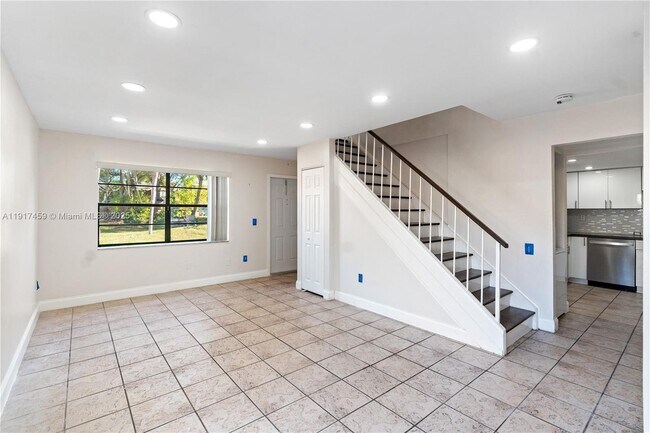 Foto del edificio - 6241 SW 116th Pl