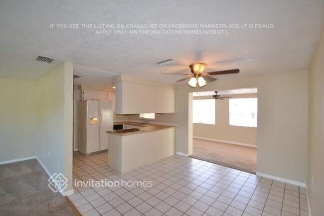 Building Photo - 6710 8th St Ct W