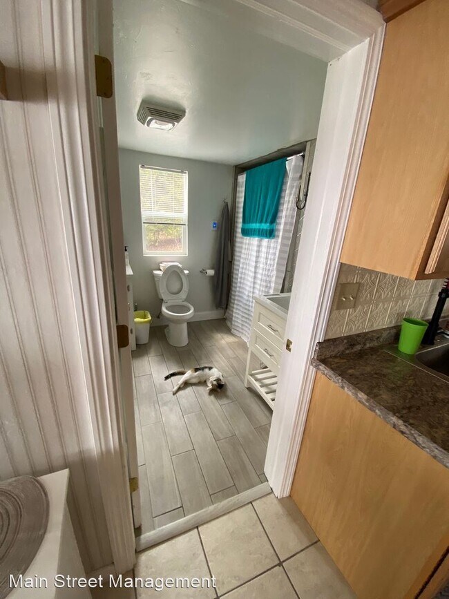 Foto del edificio - 3 br, 1 bath House - 3416 Cty Rd. S