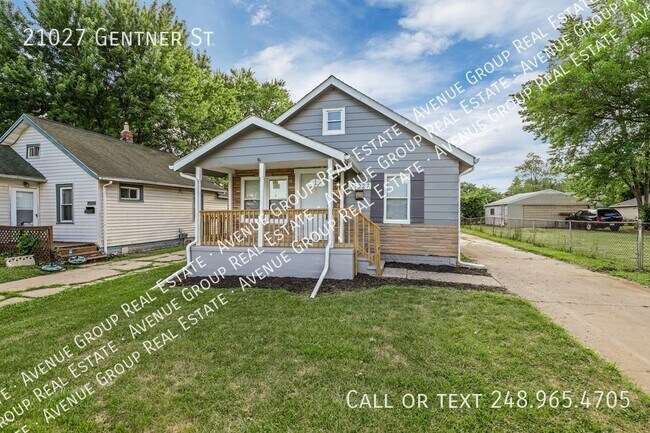 Building Photo - 21027 Gentner St