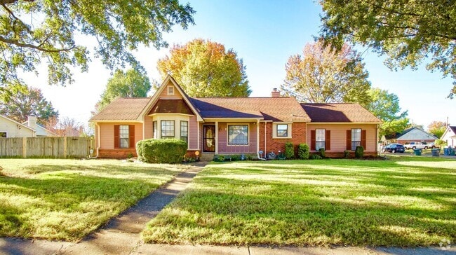 Building Photo - 7533 Meadowland Dr