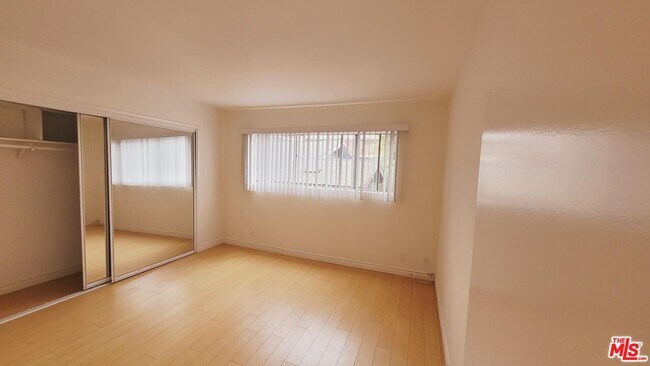 Foto del edificio - 818 7th St