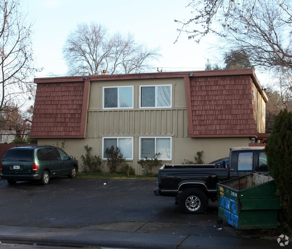 Building Photo - 2715 El Parque Cir