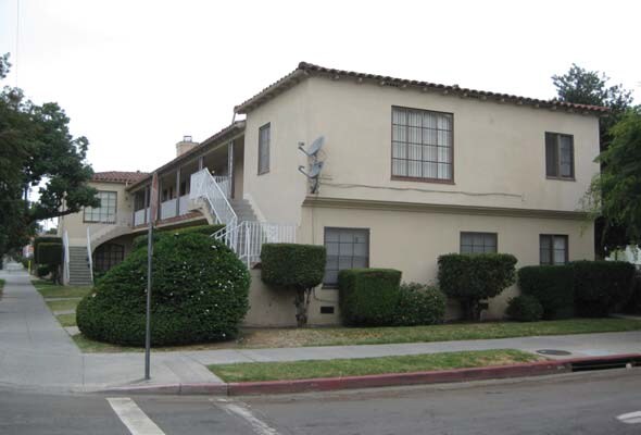 Building Photo - 2201 Pine Ave