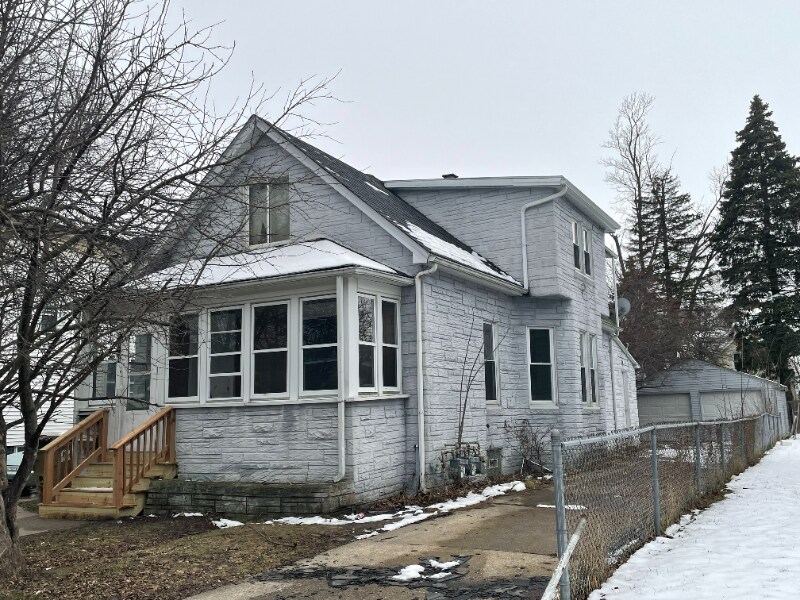 Primary Photo - 6720 24th Ave