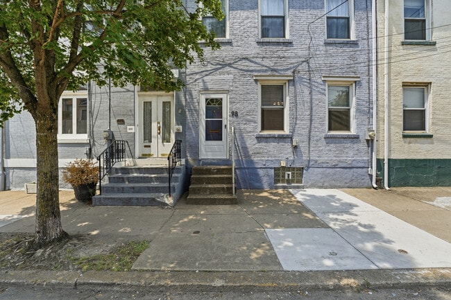Building Photo - 98 S 18th St