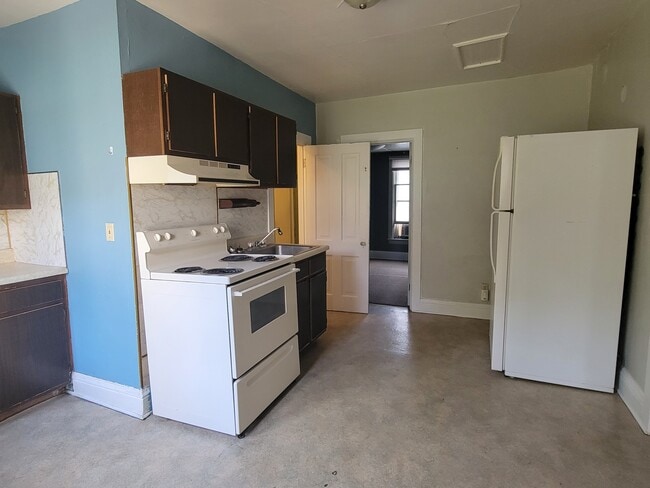 Photo - 617 7th Ave Apartment