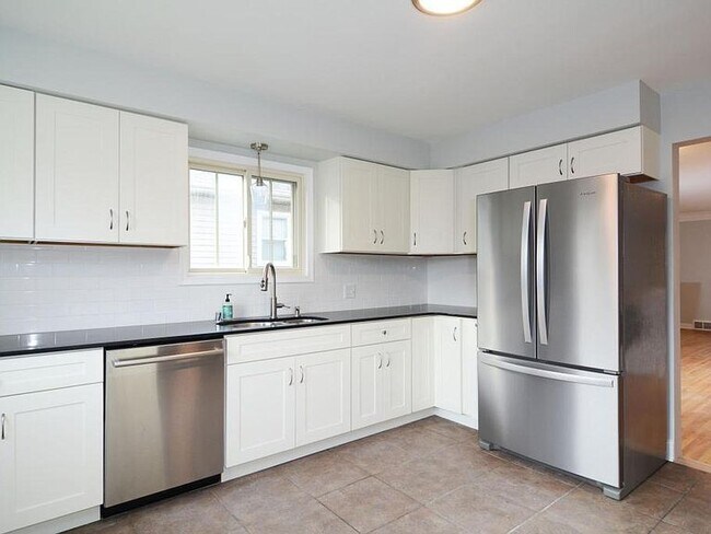 Building Photo - 5531 Nicollet Ave