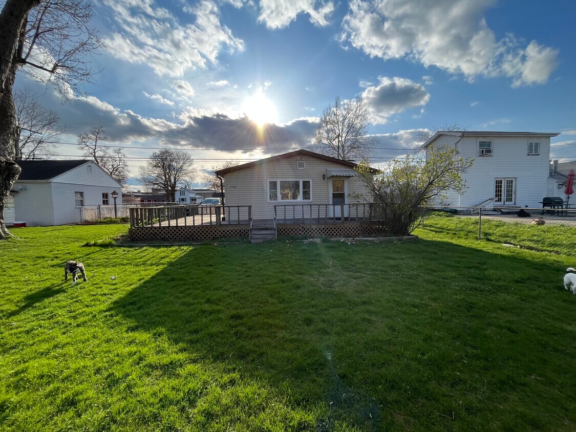 2306 S Race St, Marion, IN 46953 House Rental in Marion, IN