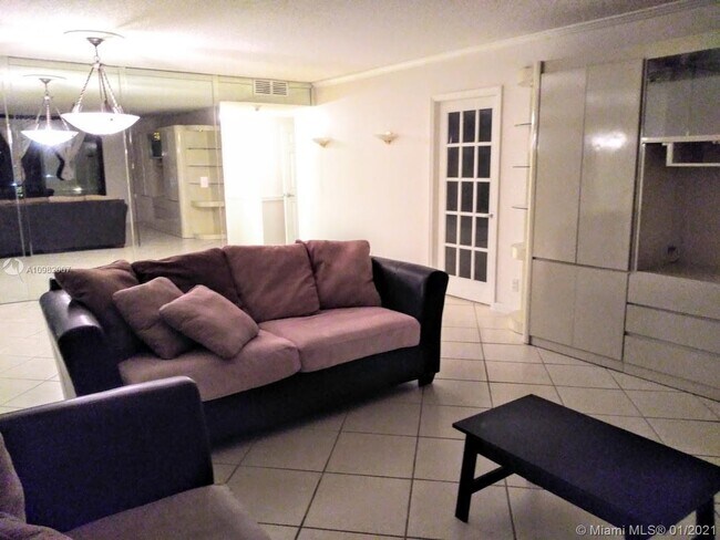 Foto del edificio - 2500 Parkview Dr