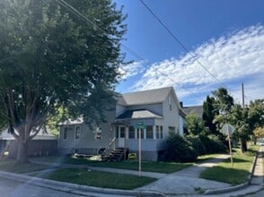 Building Photo - 2101 Thomas St