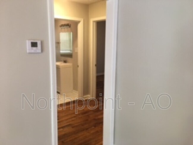Building Photo - 2592 Plantation Dr