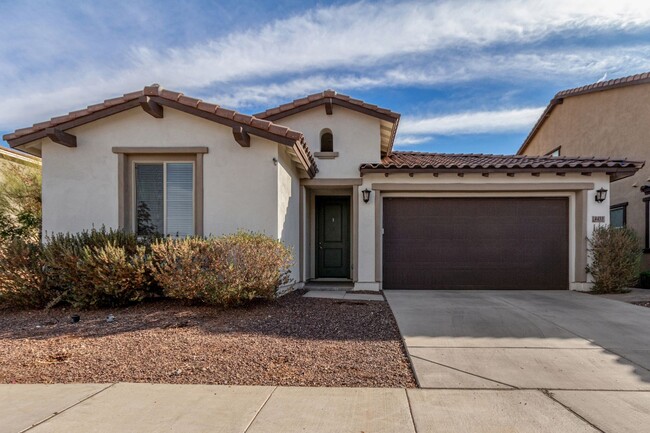 Building Photo - Move-In Ready Home with Verrado Amenities!