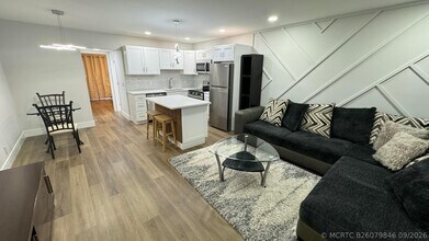 Building Photo - 91 Coventry D